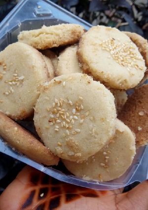 A picture of Traditional cookies gireba.