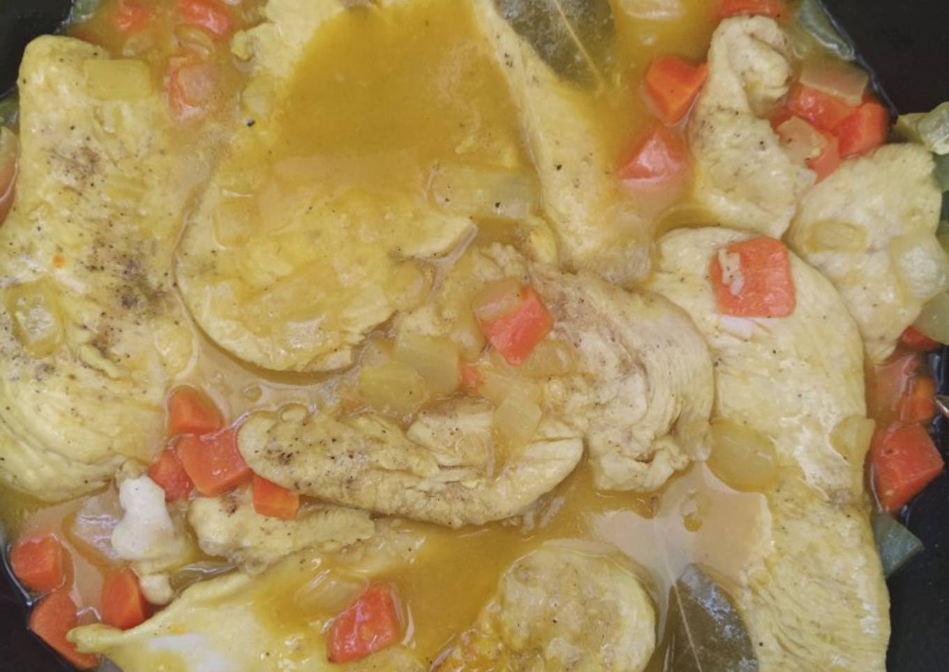 Pollo con zanahoria y cebolla
