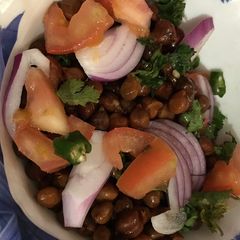 A picture of Chana ghughni.