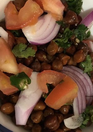A picture of Chana ghughni.