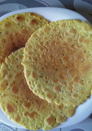 A picture of Crisp Mangroli Thepla.