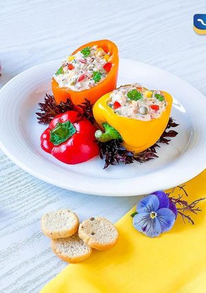 عکسی از دستور سالاد ماهی تن و سبزیجات و فلفل
