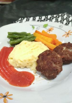 Foto resep Meatball and Mashed Potato