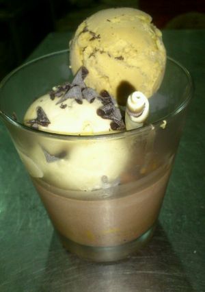 Una foto de Panacota de cacao con dulce de leche 