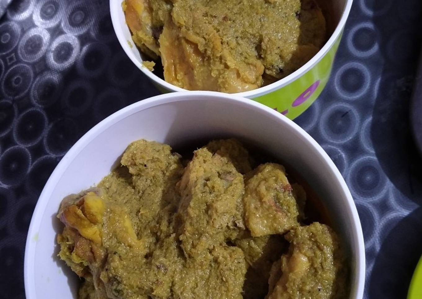 Ayam goreng serundeng laos (ayam goreng lengkuas)