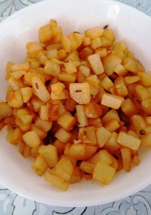 A picture of Simple sautéd potatoes.
