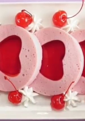 A picture of Jelly Hearts with Milk Jelly.