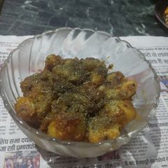 A picture of Kashmiri aloo dum.