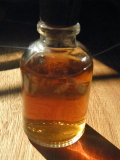 Una foto de Licor de nuez de mi abuela