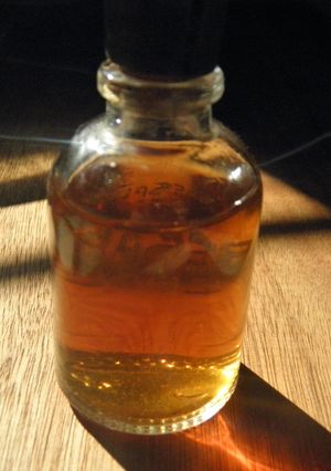 Una foto de Licor de nuez de mi abuela