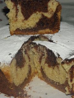 Una foto de Torta casera marmolada