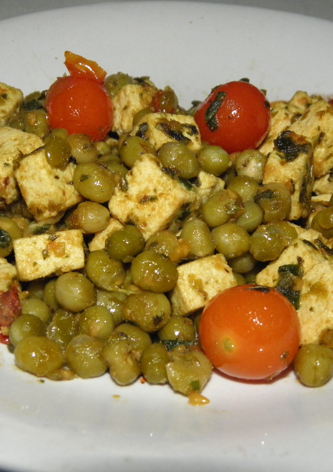 Una foto de Salteado de tofu en Wok