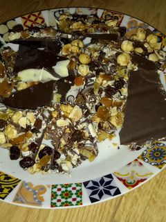 Una foto de Torta de chocolates y frutos secos