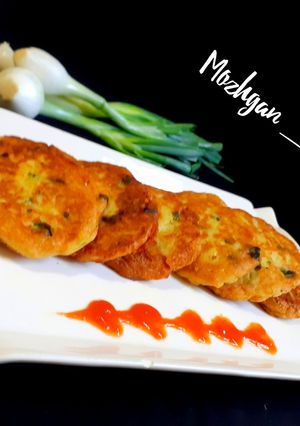 عکسی از دستور کوکو پیازچه و تره 😋😍