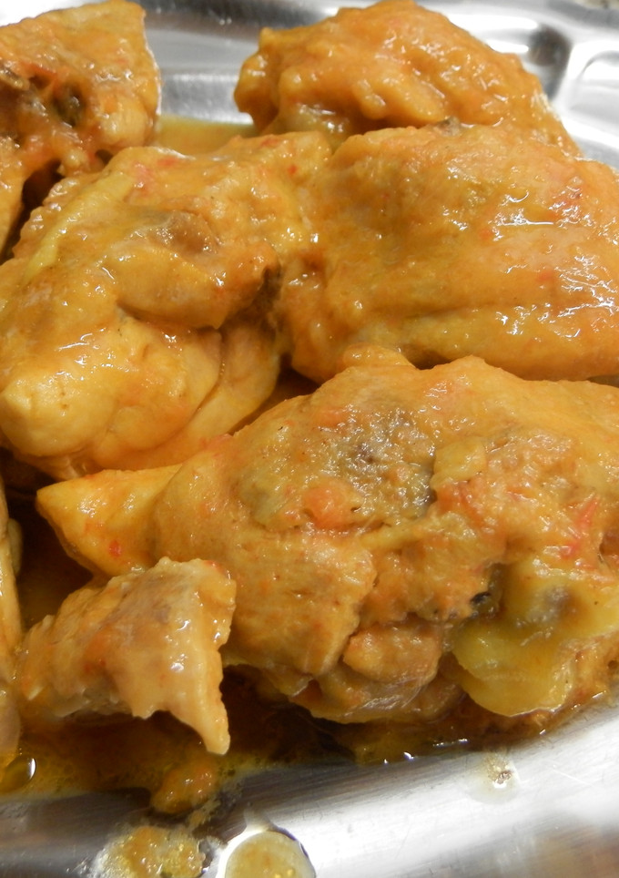 Una foto de Pollo en salsa de hortalizas