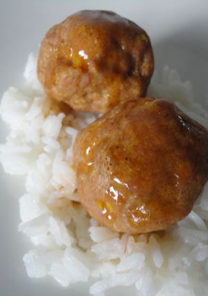 Una foto de Albóndigas de pollo y mango al horno