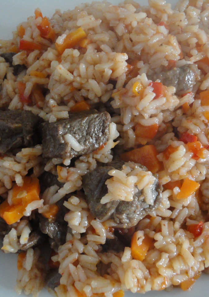 Una foto de Arroz con verduras y añojo