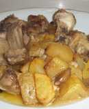 Pollo y conejo en escabeche con patatas