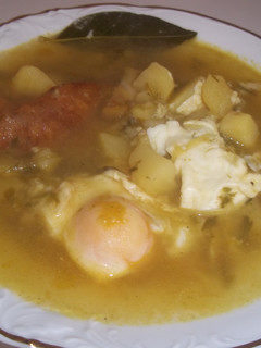Una foto de Sopa de patatas con bacalao