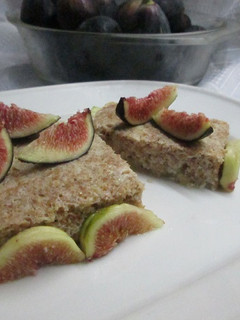 Foto principal de Budín de salvado de trigo con higos para dieta
