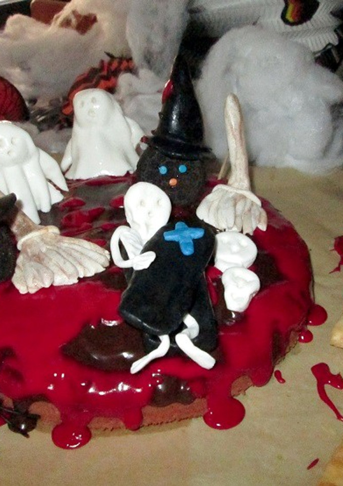 Una foto de Pastel sangriento (postre o merienda Halloween)