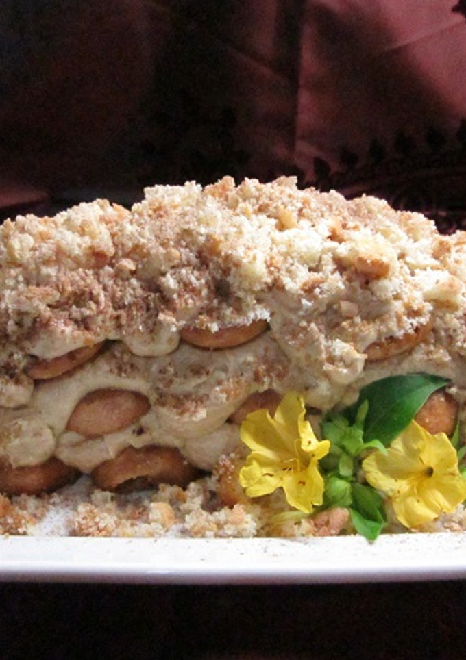 Una foto de Postre de bizcochos tiernos y esponjosos