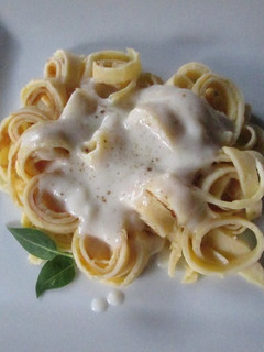 Una foto de Tallarines con bechamel para dieta