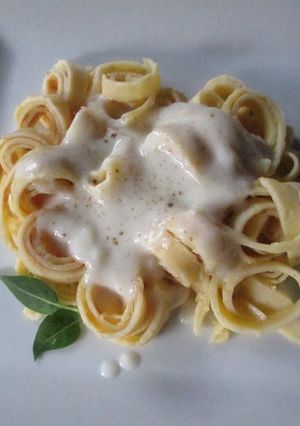 Una foto de Tallarines con bechamel para dieta