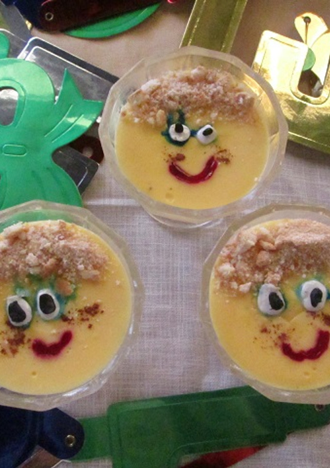 Una foto de Natilla caritas felices