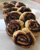 Pan de rollitos hojaldrados con chocolate