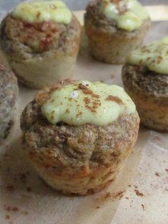 Una foto de Bizcochitos de salvado con crema pastelera dietéticos