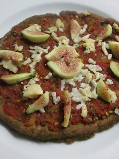 Una foto de Pizzetas diet: base de atún con higos