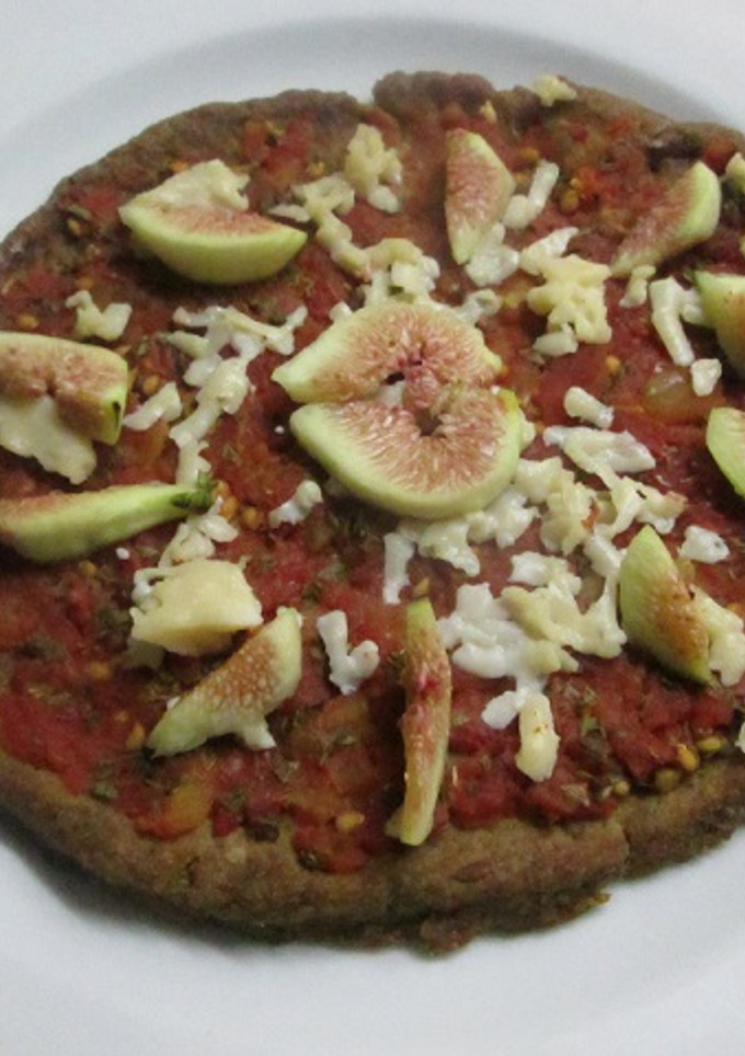 Una foto de Pizzetas diet: base de atún con higos