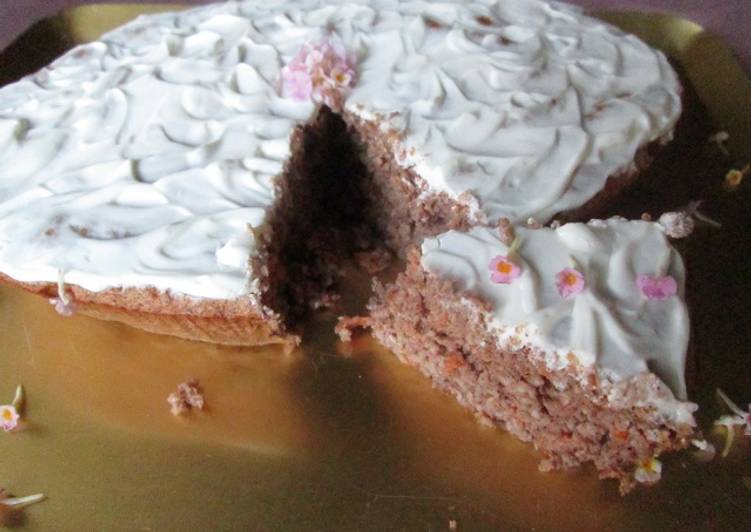 Bizcocho de zanahoria con crema de queso light