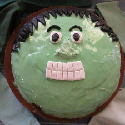 Pastel el increíble Hulk Receta de Gabriela Diez- Cookpad