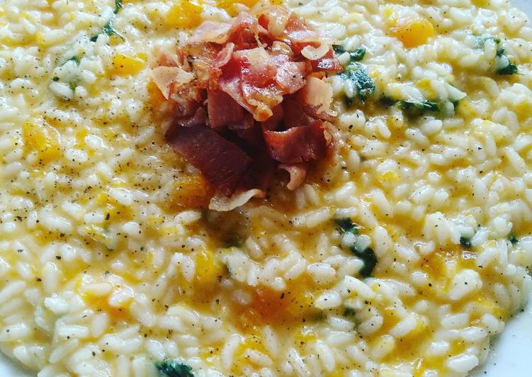 Risotto con zucca, menta e speck