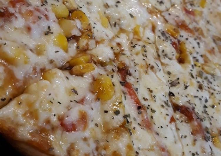 Step-by-Step Guide to Cook Perfect Cheesy Corn pizza