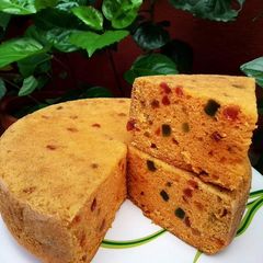 A picture of Semolina Tutti Frutti Cake.