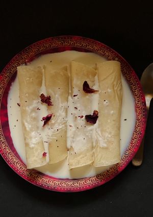 A picture of Kheer Dudh Patishapta.