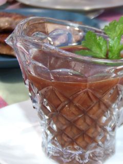 Una foto de Salsa de arándanos azules y vino tinto
