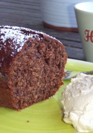 Una foto de Rosca de cacao con nata al café
