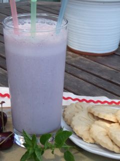 Una foto de Smoothie ligth de arándanos azules y yogur