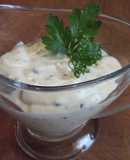Salsa de yogur especiada al aroma de comino y cilantro