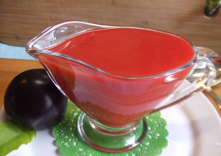 Salsa fácil de ciruelas rojas para carnes