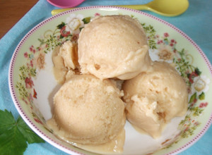Foto principal de Helado rápido de melocotón y paraguayos de dieta