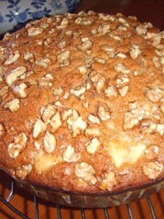 Una foto de Cake de manzanas y té
