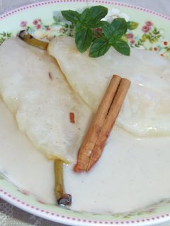 Una foto de Peras con crema de coco fáciles