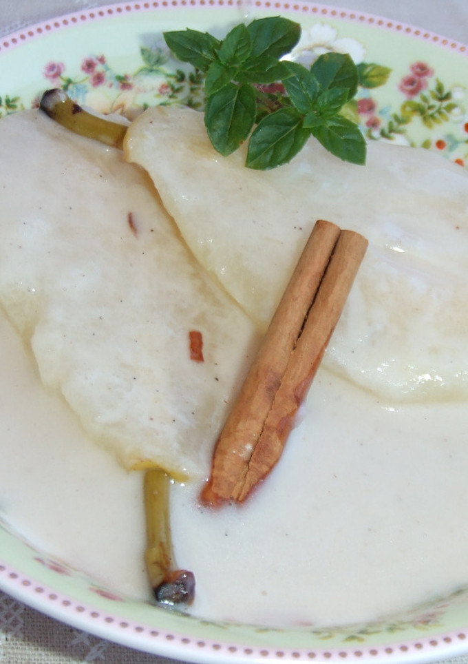 Una foto de Peras con crema de coco fáciles
