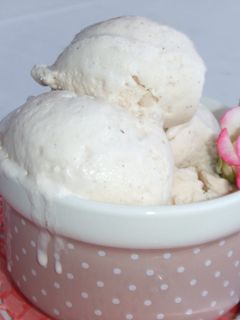 Una foto de Helado de mascarpone con canela