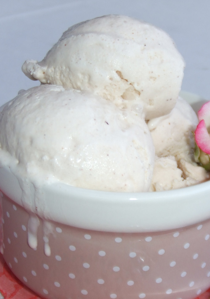 Una foto de Helado de mascarpone con canela